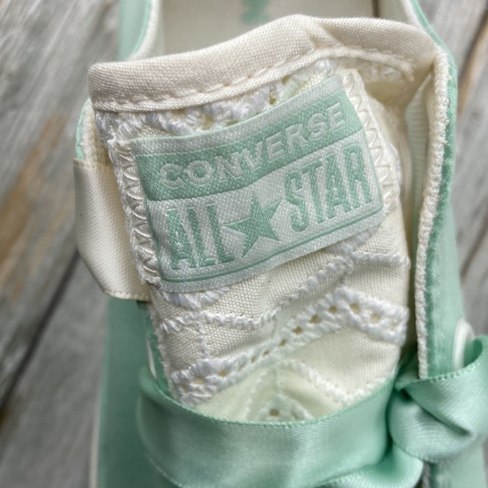 Chuck Taylor All Star Lift Platform Matte Satin Sneaker Shoes Size 9 - Picture 6 of 14